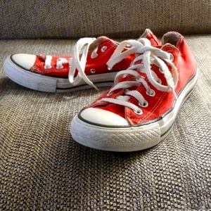 Converse All-Star women size 7 red